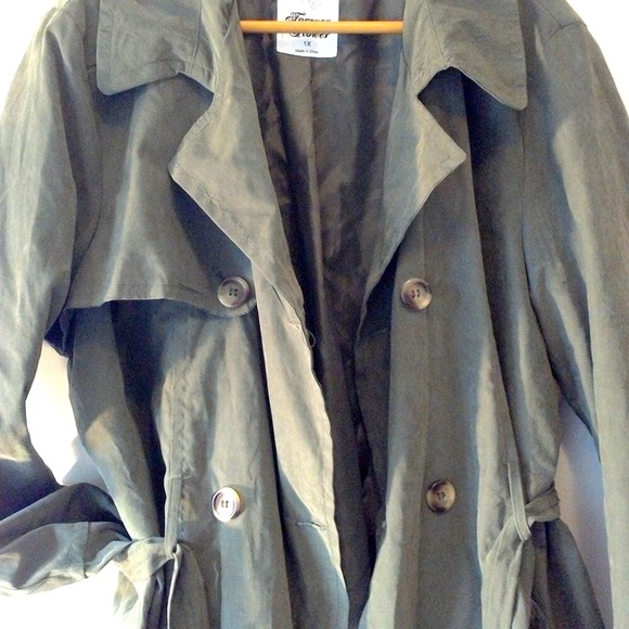 Lightweight Double Breasted 3/4 Length Faux Suede Belted Trench Coat - Picture 6 of 9